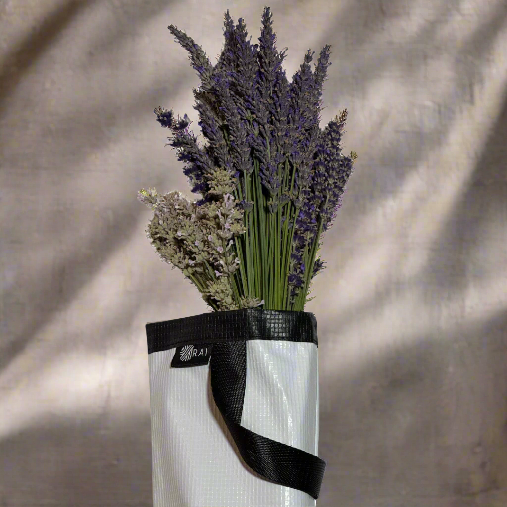 Guest Tote
