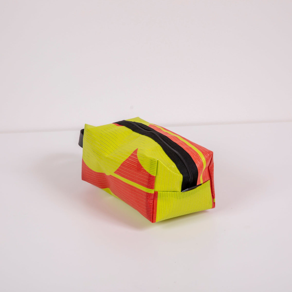 Everyday Mesh Dopp Kit